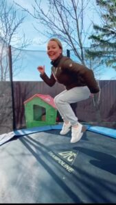 Tatyana Morozova Instagram - Когда нашёл правильное место для карантина😁 Какого вам сидится дома, мои хорошие?))