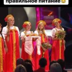 Tatyana Morozova Instagram - Безбулочная диета не удалась, та и ладно! Лето все равно уже прошло😂🤣 Осень, хочется горячей шарлотки и хачапури какого-нибудь😋🥧 А что из выпечки вы готовы есть не переставая?😉