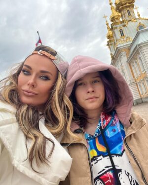 Tatyana Tereshina Instagram - Санкт-Петербург ❤️ как спросил у меня сын: мама, а почему его называют « сам»? -
-Кого  сынок?
-Сам Петербург почему он «Сам»?)
🤭🤣