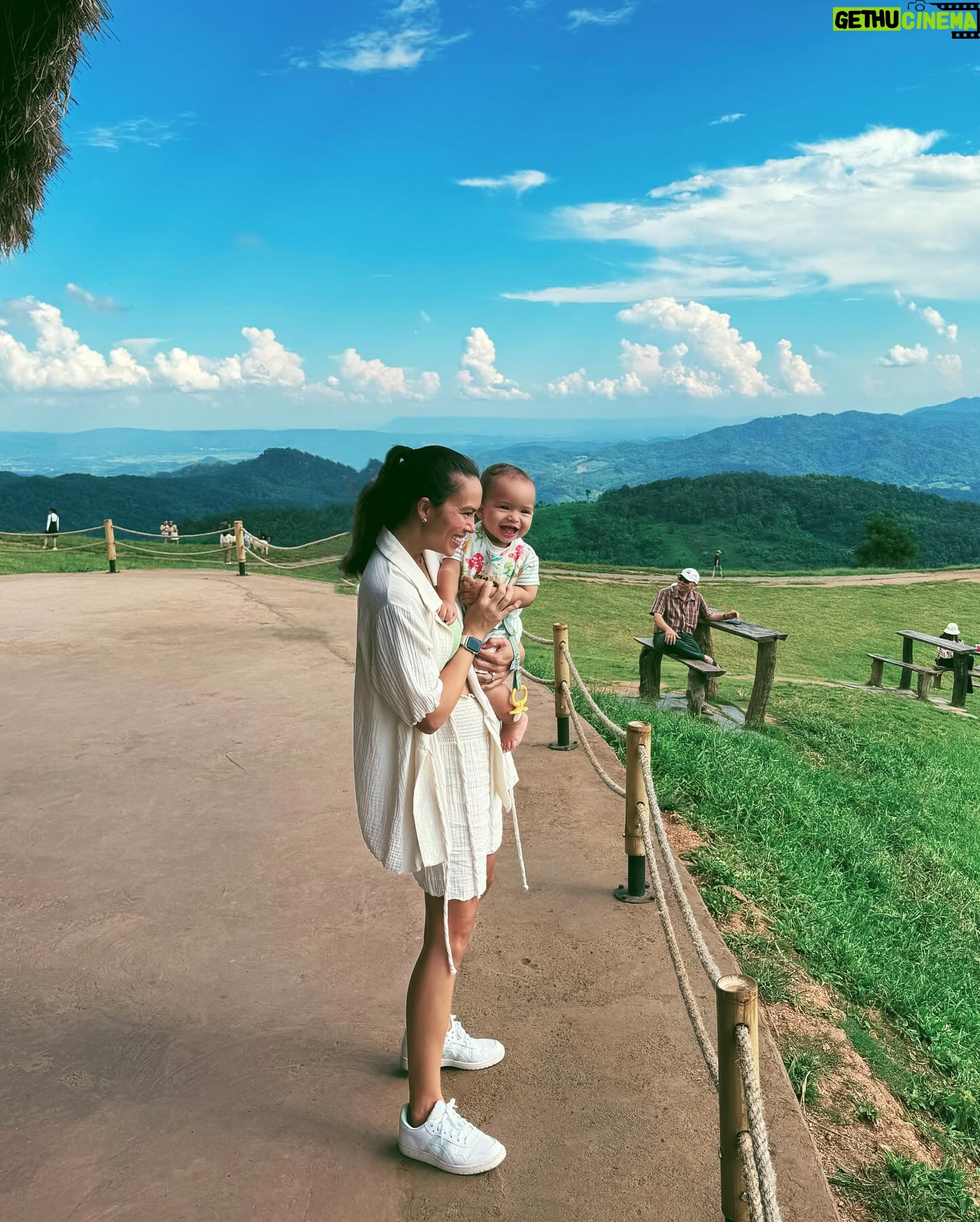 Taya Rogers Instagram - This sweet little life of ours💕🌱🐑