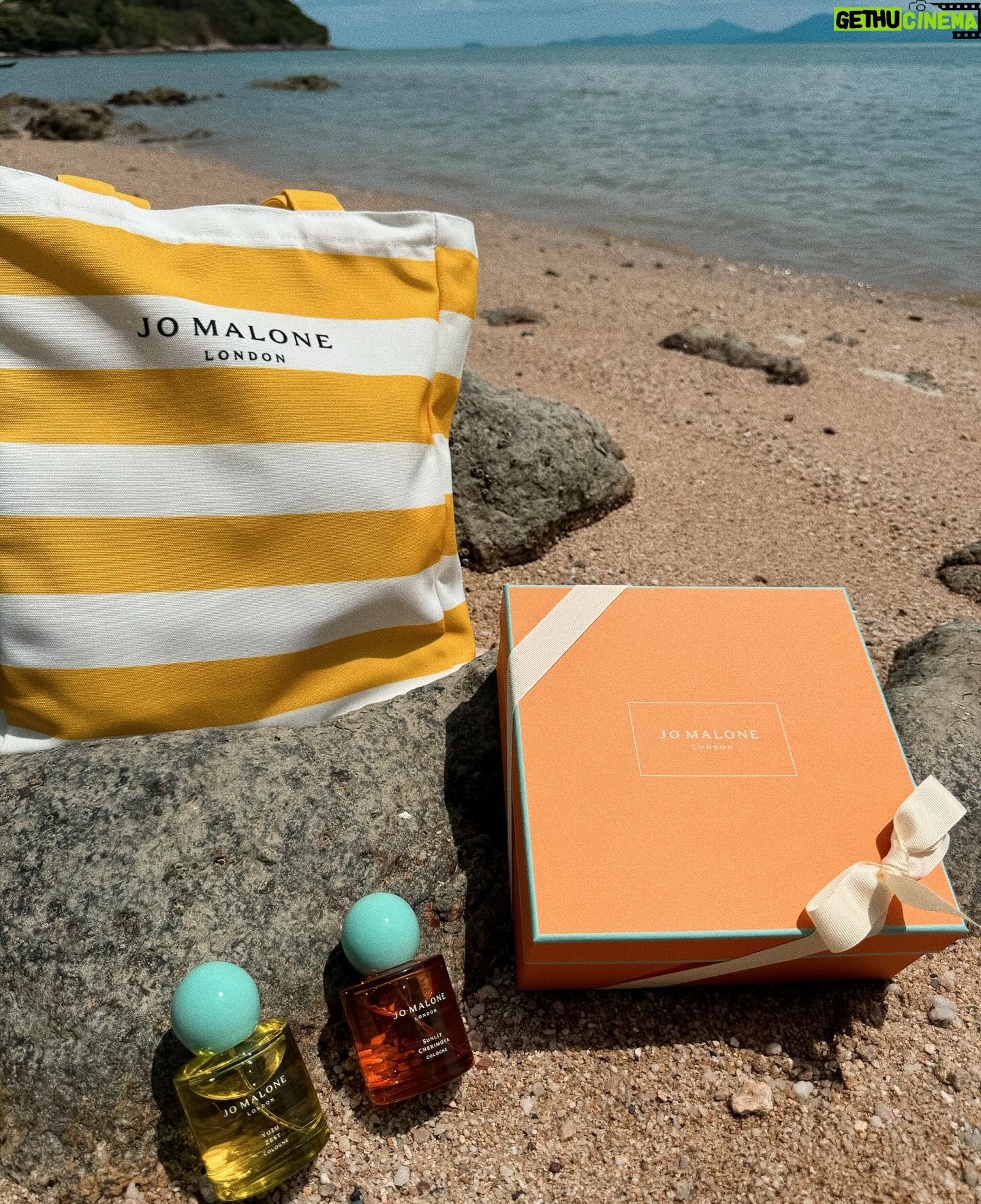 Taya Rogers Instagram - Vibrant scents got me feeling fresh this summer with the Blossoms Collection from Jo Malone London 🌺 Loving these 2 scents, 🌞 Sunlit Cherimoya with mouth-watering fruitiness and Yuzu Zest with uplifting citrus-notes 🍋🏖️ The Blossom Collection comes with vivid orage box and limited edition striped bag 💛 Don’t forget to grab your favourites and enjoy this summer with Jo Malone London 😘 @JoMaloneLondon #JoMaloneLondonTH #BrilliantBlossoms