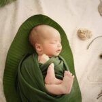Taya Rogers Instagram – A little belated but swooning over these photos by @smalliestudio for Jaden’s 1st birthday 🥰🤩🫶🏽 He’s grown so much 🥹 I just need time to slow down a little – and for him to stop running so fast 😅 

Swipe for his newborn photos 🥹🥲

ใครอยากถ่ายรูปน่ารักน่ารักแนะนำ @smalliestudio  เลยค่ะ  ไม่เคยผิดหวัง 🥹🥰