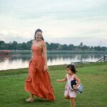 Taya Rogers Instagram - Such a wonderful day @lemeridienchiangrai 🥰 Mila loved our riverside picnic 🧺🌳 Can’t wait to explore Chiangrai 🏞️