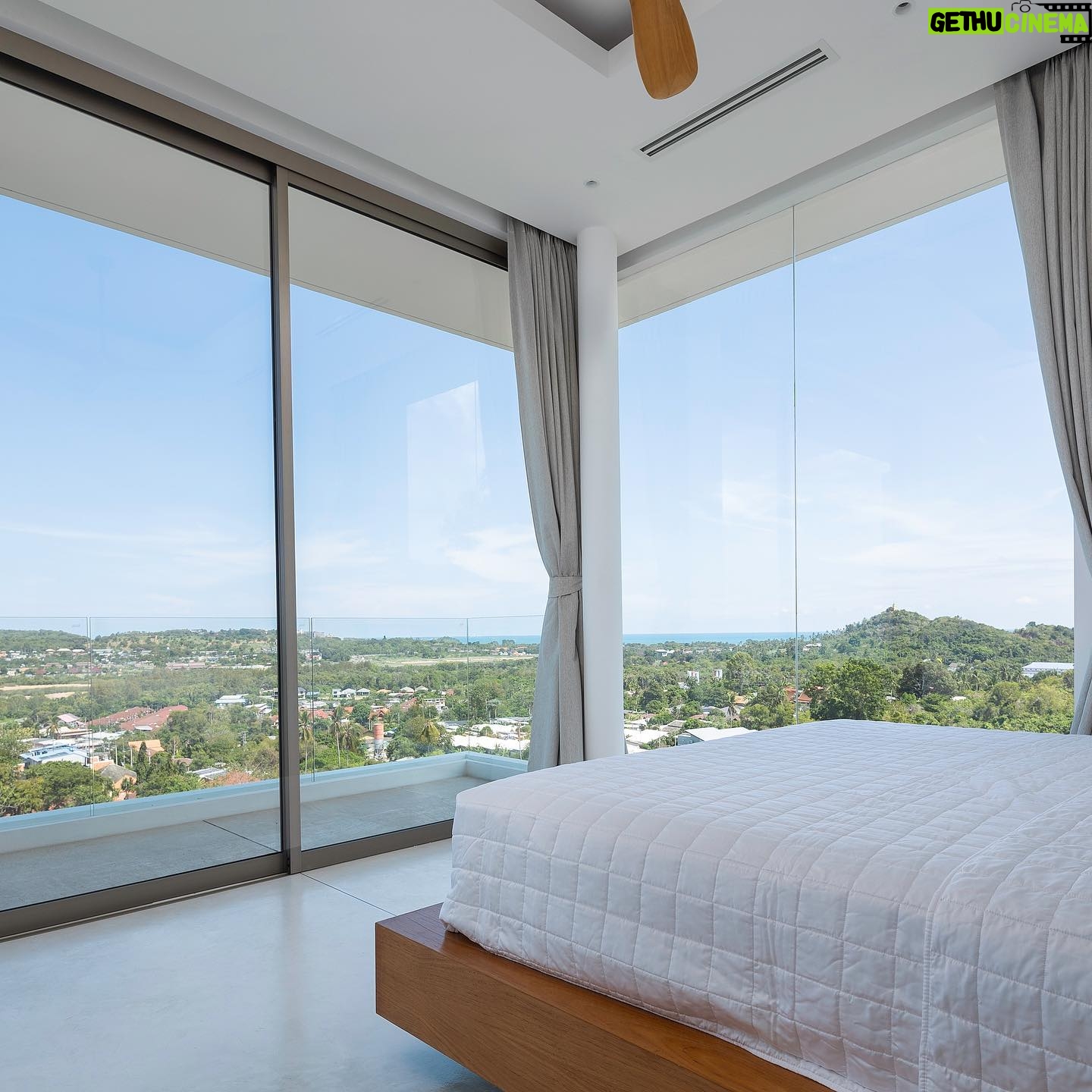 Taya Rogers - 7.8K Likes - Home is where the heart is ❤️🏡☺️ @villahokulani
Where do you think we spend the most time in the house? 👀
#Samui #mt1632 #home #needArtWork #comingalong #islandlife #thailand #poolvilla