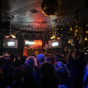 Taylor Lorenz Instagram - Thank you to Pornhub for having me at this year’s PornHub awards! ✨