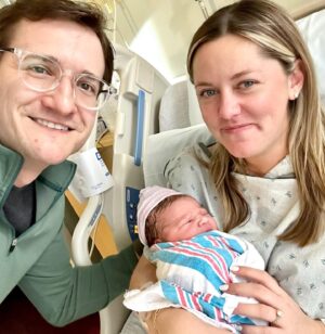 Taylor Louderman Instagram - Our new roommate is here!