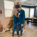 Taylor Dooley Instagram - Merry Christmas & Happy Holidays to everyone ❤️ All glory to the newborn King 😍 Praising and thanking God for sending His son, Jesus, as a savior to ALL! And so incredibly grateful for family, love, joy, and peace in this holiday season. Sending you all so much love from me and my favorite tribe of goofballs (swipe to see us being silly 😜). I love always laughing through life with these three, God is so good 🥰