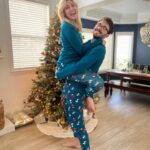 Taylor Dooley Instagram - Merry Christmas & Happy Holidays to everyone ❤️ All glory to the newborn King 😍 Praising and thanking God for sending His son, Jesus, as a savior to ALL! And so incredibly grateful for family, love, joy, and peace in this holiday season. Sending you all so much love from me and my favorite tribe of goofballs (swipe to see us being silly 😜). I love always laughing through life with these three, God is so good 🥰