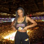 Taylor Hale Instagram - @forever21 hit me with the warmest welcome to LA! Just a few days in LA and I’ve already checked off a big “must” on the bucket list 🖤 First Lakers game ✔️ #F21xNBA #Lakers #NBA