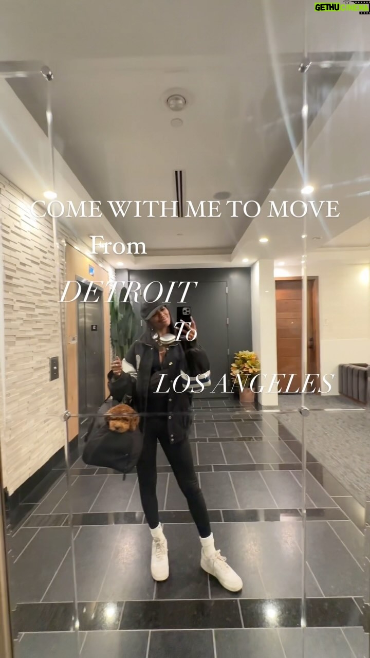 Taylor Hale Instagram - I know I said no more announcements (Issa Rae era loading,) but I feel like this is one worth getting out there. I’m off to the land of oat milk, matcha lattes and Pilates! Special thank you to the incredible team at @roadwaymoving! I’d still be packing my things if it weren’t for you 🖤 LA - I’m ready for you! #roadwaymoving #movewithroadway
