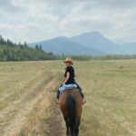 Taylor Hickson Instagram - makes sense they named my horse chili, cause my ass be hurtin’🌶🐎