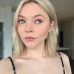 Taylor Hickson Instagram - we wrapped season 2! fun glam moment from promo 🌷