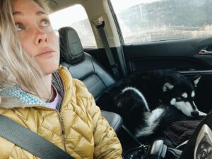 Taylor Rees Instagram - When I pulled over to pee behind my truck I hid by the exhaust pipe, and it incidentally burnt my back with its hot exhaust fumes. The irony wasn’t totally lost. Baloo and I are on Blue Mesa (my fav middle of nowhere location in Colorado) through an eon-long series of construction traffic stops and Lauren Boebert’s robots just called me so I curiously listened to all 19 of the survey questions while simultaneously reading about how the richest man on planet Earth just purchased our seemingly most democratic media platform and I think I’m ready to be abducted by aliens. But…

Hey…

I’ll be the last woman standing. I love this luscious fucked-up space rock. #dodgeball #thisismybrainonpodcasts #goodlucktousall