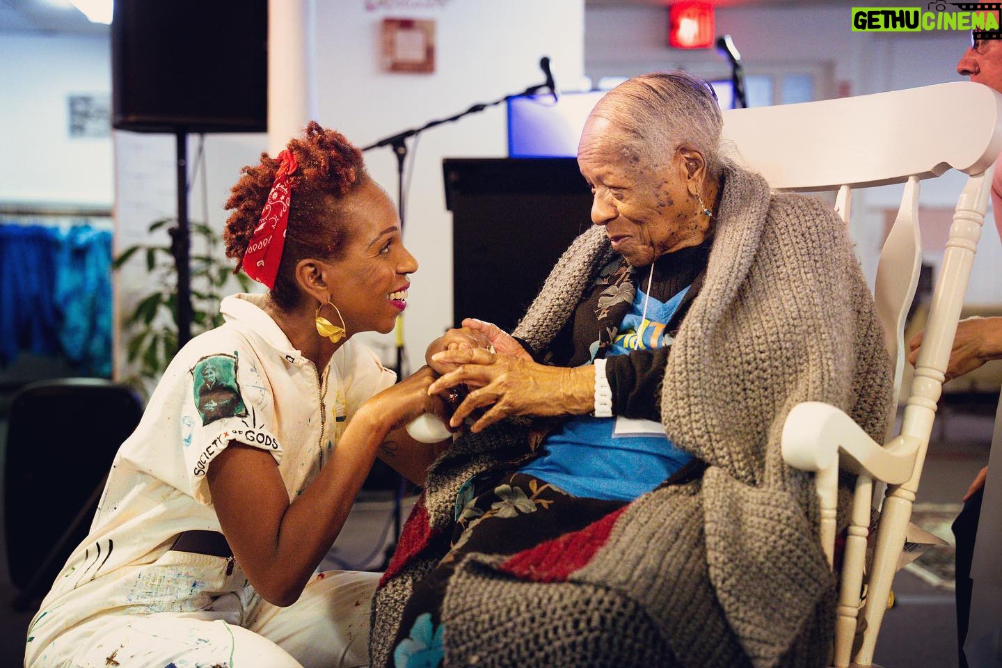 Taylor Rees Instagram - “When I found I had crossed that line, I looked at my hands to see if I was the same person. There was such a glory over everything; the sun came like gold through trees, and over the fields, and I felt like I was in Heaven” - Harriet Tubman reflecting on the day she escaped slavery, alone, making it 90 miles driven by the sheer determination to be free or to die. She then made 19 trips over 10 years to help free hundreds of other enslaved people. She “never lost a single passenger” as a conductor on the Underground Railroad. ~ On March 10th, the women of Auburn and Syracuse NY @girltrek chapters, alongside founders @vanessatreks @morgantreks gathered to celebrate Harriet Tubman and honor her legacy through the liberatory practices of walking, wellness, and sisterhood. With us that day was Harriet’s living descendants including her 85 year old great great grandniece Mother Pauline Copes-Johnson, pictured first. ~ To this day, as we know, the impacts of slavery are well and alive - existing within the perpetuating systems of oppression but also in bodies and psyches, showing up as disease and stress and shorter life spans for black women. So @girltrek intends to change that, now. By facilitating community walking groups and making wellness and self-care and thus self-liberation so accessible to over one million black women, I have no doubt they will achieve their goal, ultimately laying a foundation and railroad that helps to create liberation for all. Thank you always Girltrek sisters for the invitation to support 💙💙💙 #girltrek #harriettubman @deondratreks @mygodisgood_ @sonyalpha @sonyalphafemale #sonyartisan