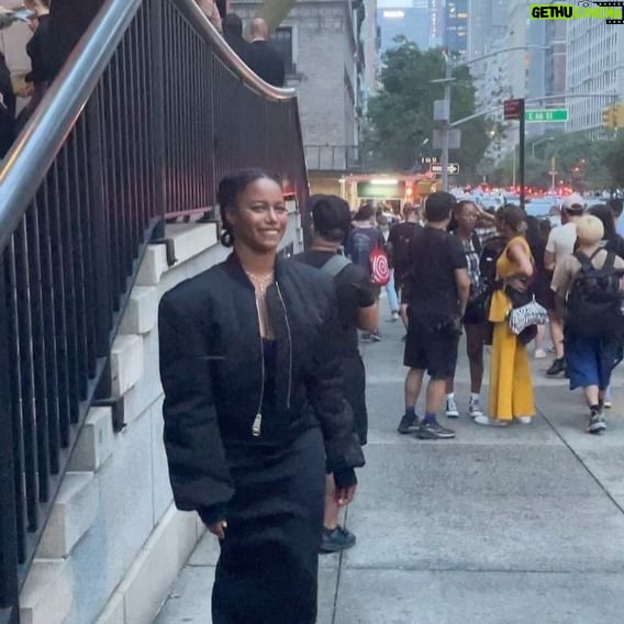 Taylour Paige Instagram - Anyone seen my phone? @khaite_ny what a glorious show. Thank you so much for having me <3 #nyfw