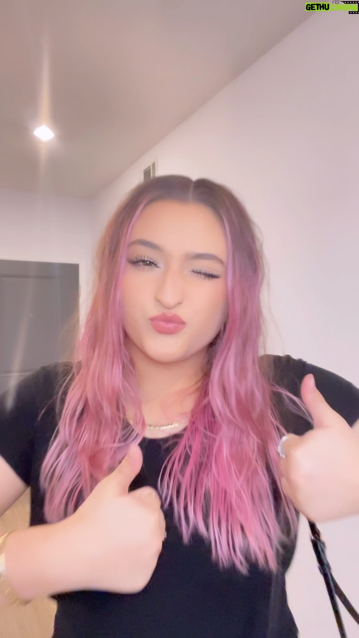 Teilor Grubbs - 8.9K Likes - GRWM for an event🥰