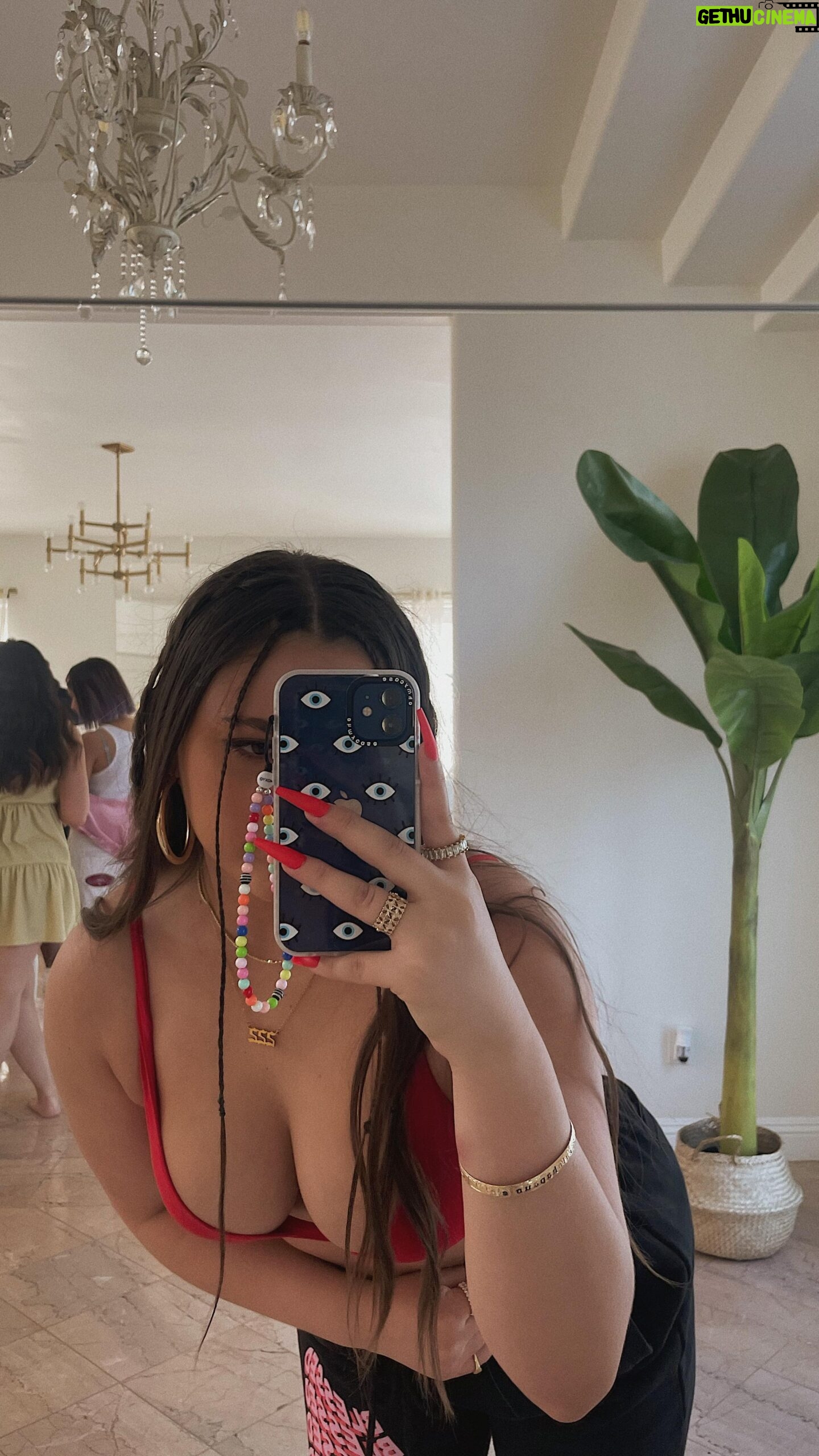 Teilor Grubbs - 3 Likes - TRUTH or DRINK on my subscription🤪