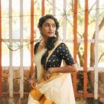 Teja Venkatesh Instagram - 🤍🤍✨✨ 📸 @snipershotphotography Saree @aneeqaofficial Makeup @shobsmakeover Draping @d_sareedrapist Hair @pooja_hairstylist_