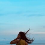 Teja Venkatesh Instagram – Nature has a unique way of uplifting our spirits… 🤍 
Just do what makes you happy 

#nature #beach #ocean