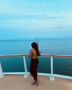 Teja Venkatesh Instagram - Nature has a unique way of uplifting our spirits… 🤍 
Just do what makes you happy 

#nature #beach #ocean