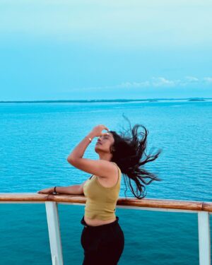 Teja Venkatesh Instagram - Nature has a unique way of uplifting our spirits… 🤍 
Just do what makes you happy 

#nature #beach #ocean