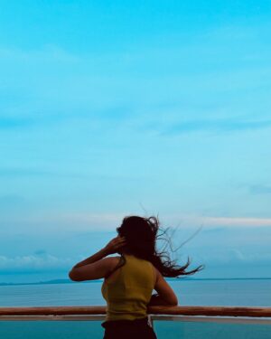 Teja Venkatesh Instagram - Nature has a unique way of uplifting our spirits… 🤍 
Just do what makes you happy 

#nature #beach #ocean