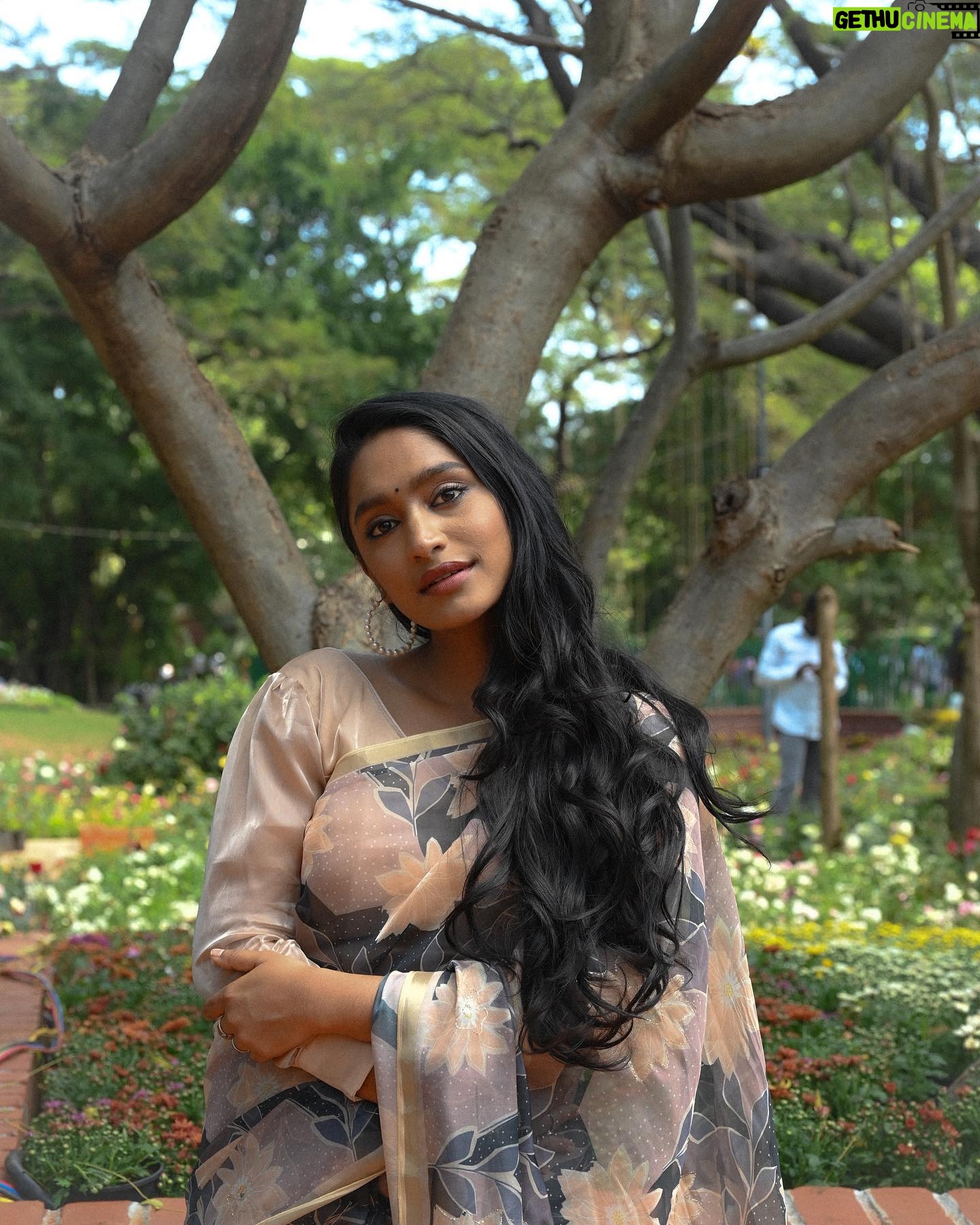Teja Venkatesh Instagram - Petals of poise, threads of tradition – a symphony of beauty in my Alankriti saree @alankriti_silks In every fold, a story of blossoms. Alankriti's floral charm, an ode to timeless elegance. Thanks for the flawless makeup akka @shobsmakeover Beyond Grateful to grace the pages of Chennai Times Dated 19/2/2024. @praveentyagarajan #chennai #chennaitimes #tejavenkatesh #tejainsaree #saree #influencer #trending #sareelove