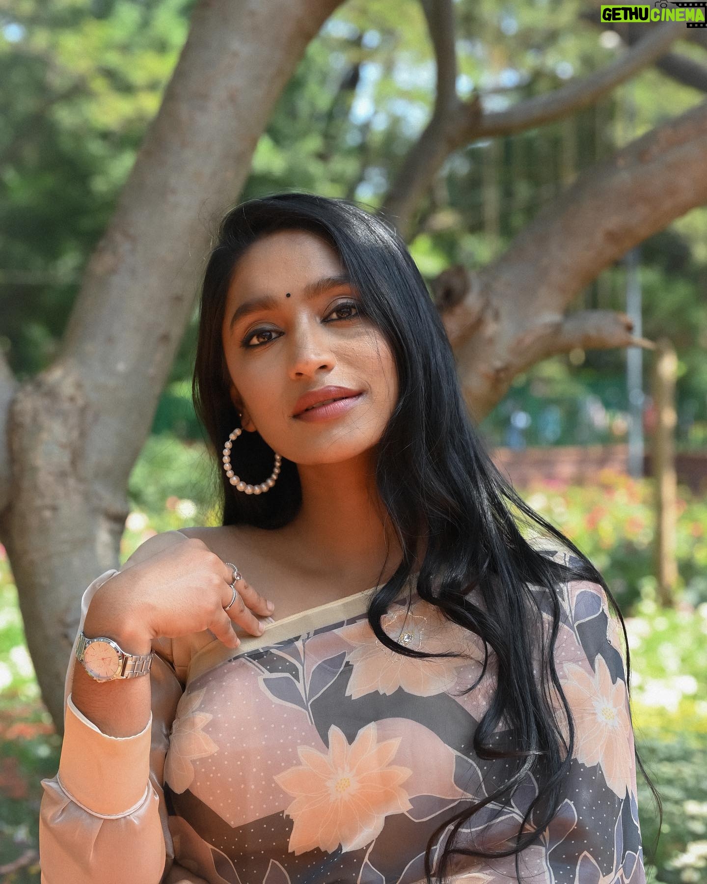 Teja Venkatesh Instagram - Petals of poise, threads of tradition – a symphony of beauty in my Alankriti saree @alankriti_silks In every fold, a story of blossoms. Alankriti's floral charm, an ode to timeless elegance. Thanks for the flawless makeup akka @shobsmakeover Beyond Grateful to grace the pages of Chennai Times Dated 19/2/2024. @praveentyagarajan #chennai #chennaitimes #tejavenkatesh #tejainsaree #saree #influencer #trending #sareelove