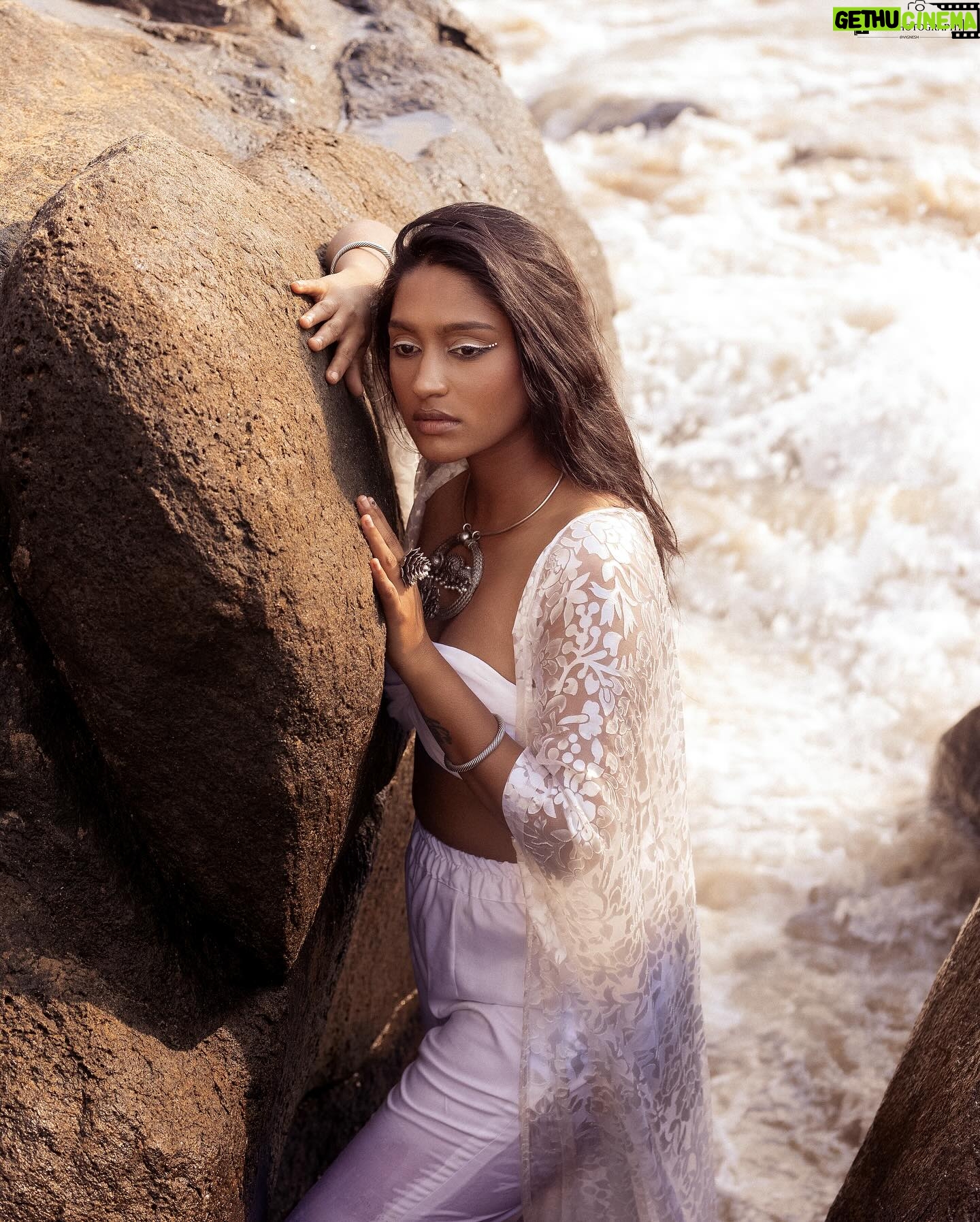 Teja Venkatesh Instagram - In the embrace of the sea, trying to wash away the pain.π Ft: @tejavenkateshoffl . πΈ @vdop_photography . H&M: @noormakeup.sculpture . Stylist: @muthunagaimurugesan . Wardrobe: @sesha_bridalwear . Drone shot @ajitricks_ . Jewels @fineshinejewels . #portrait #fashionable #westernfashion #beach #beauty #beautyshots #makeup #portraitphotography #tejavenkatesh #teja #trending #photoshoot