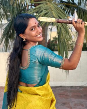 Teja Venkatesh Instagram - இனிய பொங்கல் நல்வாழ்த்துக்கள் 🎑✨🎋

#chennai #pongal #tamilnadu #tejavenkatesh #saree #sareelove #love #teja #tejainsaree