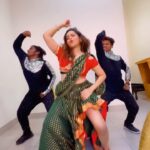 Tejaswani Behera Instagram - With my craziest gang 💃🏻🔥 #viral #explore #trendingreels #instagram #reels #post #1m