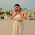 Tejaswani Behera Instagram - Kannadiga 🤍🤍🤍 #viral #trendingreels #trend #instagram #followforfollowback #explore #post #kannada