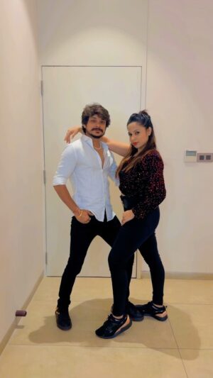 Tejaswani Behera Instagram - Zaalim 🔥 

#viral #trend #instagram #dance #reelitfeelit #trendingreels #explore #tejaswani #hookstep