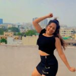 Tejaswani Behera Instagram - Black lover 🖤🔥 #viral #trendingreels #explore #post #instagram #tollywood #followforfollowback #trend