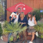 Terelu Campos Instagram - Planazo para el fin de semana !! Sábados y Domingos de 13h a 18h en @terracitasocialclub_madrid picoteo y buena música !! Q vivan los fines de semana con buenos amigos !! Gracias Familia Talavera( Dani, Javi, Paco y Gonzalo) siempre ofreciendo lo mejor. @grupolafabrica_restaurantes 💗💗