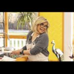 Terelu Campos Instagram - No os olvidéis q esta noche tenéis una cita con Bake Off “famosos al horno” aquí os dejo algunos momentos !! 💗