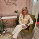 Terelu Campos Instagram - Que poquito queda para q empecemos D Corazón en @rtve. Hoy con un total look de @canneschic