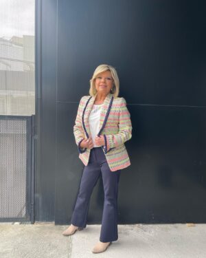 Terelu Campos Instagram - En pocos minutos empezamos en Mañaneros @rtve con total look @canneschic !