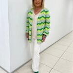 Terelu Campos Instagram - Cuenta atrás para empezar la sección de sociedad en Mañaneros @rtve. Hoy con un look completo de @canneschic . Quien con verde se atreve…..😱🤣😘