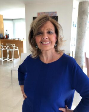 Terelu Campos Instagram - Felicidades Mama . Es el primer año sin ti y no es nada fácil asumirlo😪. Espero al menos q estés con tu madre querida porque sé q siempre fue tu gran amor junto con nosotras . Te quiero mucho y me haces mucha falta. 💗💗