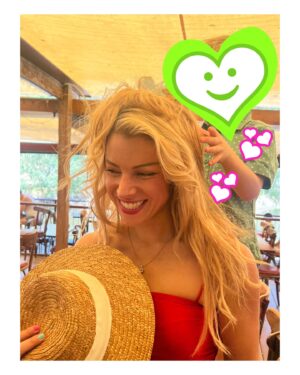 Teressa Liane Instagram - THANK YOU, THANK YOU, THANK YOU SO MUCH EVERYONE FOR ALL OF THE LOVE & BIRTHDAY WISHES !!! ❤️😭 Xx

I had the best day !! Thanks to my gorgy loved ones who spoiled me with hugs, love, silly laughter and pressies 😂❤️ 

Thank you @fairfieldboathouse for taking care of us and for being the perfect place to celebrate! Scones and cruising down the river will always be the right choice ☀️😁🌴🚣🏻

I'm so grateful to be here, with you all - especially when it's sunny 😁🥳🎉

Happy Birthday fellow March babies! ☀️😘