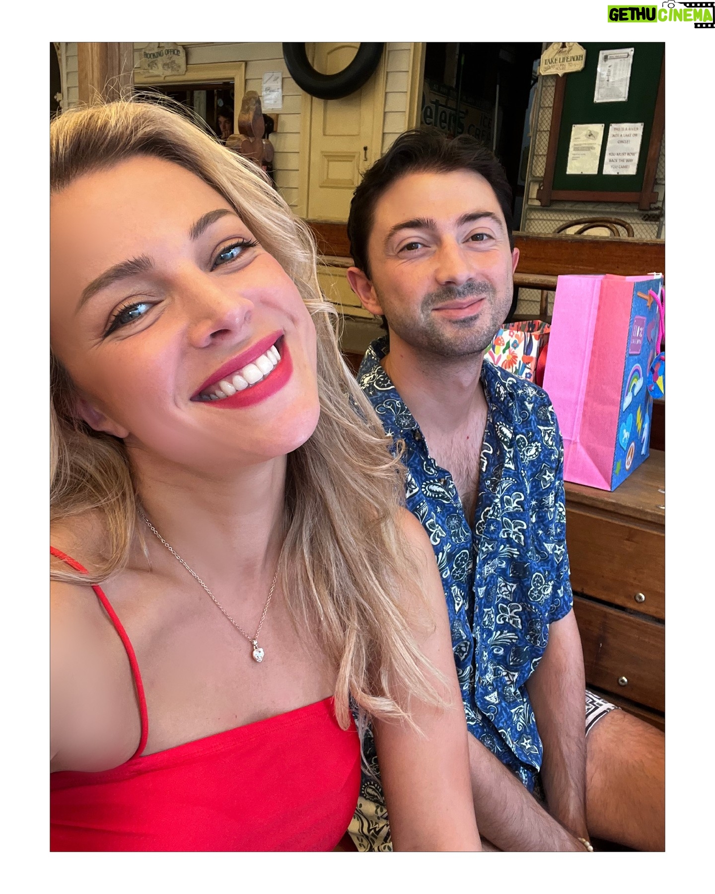 Teressa Liane - 2.2K Likes - THANK YOU, THANK YOU, THANK YOU SO MUCH EVERYONE FOR ALL OF THE LOVE & BIRTHDAY WISHES !!! ❤️😭 Xx
I had the best day !! Thanks to my gorgy loved ones who spoiled me with hugs, love, silly laughter and pressies 😂❤️
Thank you @fairfieldboathouse for taking care of us and for being the perfect place to celebrate! Scones and cruising down the river will always be the right choice ☀️😁🌴🚣🏻
I'm so grateful to be here, with you all - especially when it's sunny 😁🥳🎉
Happy Birthday fellow March babies! ☀️😘