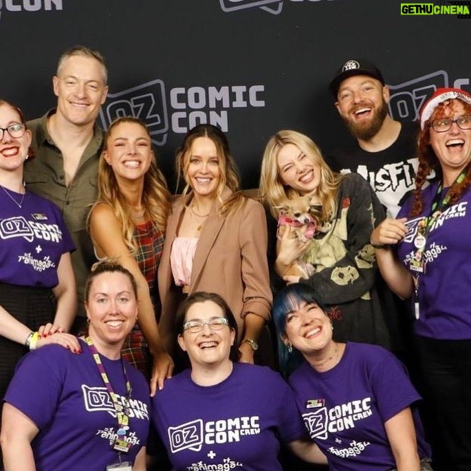 Teressa Liane - 1.6K Likes - OZ COMIC CON MELBOURNE - XMAS EDITION was a frkn BLAST!!! 💥🚀💥
MEGA SHOUT OUT to Team @ozcomiccon & all of the beautiful people I got to meet this weekend!! 💐 I LOVED getting to know you all and had the best time celebrating so many things we all love!! Also… Christmas!! 😆🎄🎉 Eeee!!!
❤️
#OzComicCon #OzComicConMelbourne