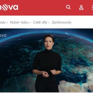 Tereza Kostková Instagram - Důležitý počin hotov. Jsem rada, ze jsem se mohla podílet. Stručně, jasné, výstižně, přehledně i přitažlivě o světě který nás obklopuje…nebo okupuje?! 
#kybertabu
@tvnovaofficial