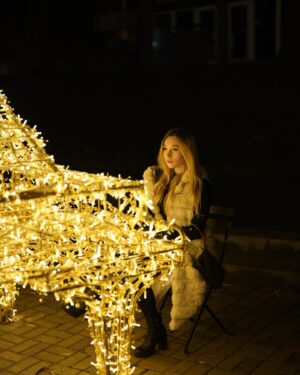 Tereza Taliánová Instagram - 1. Adventní neděle už je za námi…máte už Vánoční náladu?❤️🎅🏼 photo by: @janhrncir1