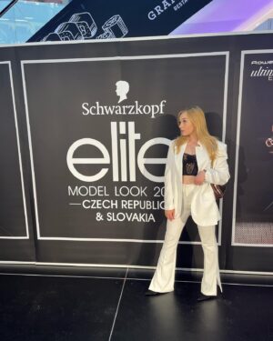 Tereza Taliánová Instagram - Jako každý rok to byl skvělý casting, děkujeme všem za účast! ❤️
#casting #elitemodel #elitemodellook #castingelite #terezatalianova