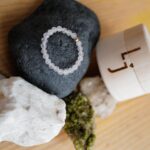Tereza Ramba Instagram - Máme obrovskou radost, protože právě teď už můžete na webu vidět naše Láska je novinky. Každá má svůj příběh a i to Vám budeme postupně odhalovat. Jsme zamilovaný. A vy? 🩶 Více na www.laskaje.cz #laskaje #laskycas #leto 📸by @vita.ramba 🪡 styling a kreativa by @sarumanka