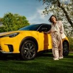 Tereza Ramba Instagram - Milujeme Lexus. Nová krása v bodech zde. Zcela nové LBX Propracovaný interiér – kvalita materiálů a provedení Design / atraktivní kombinace barev Možnost větší individualizace vozu – kombinace barev exteriéru, interiéru, prošívání, pásů… Hybridní pohon 4x4 Kompaktnost vozu ve městě, ale zároveň dostatek prostoru uvnitř včetně prostorného kufru Modernizované UX Vyšší výkon Efektivnější hybridní pohon Nová multimédia Děkujeme @lexuscz , je nám s vámi překrásně!
