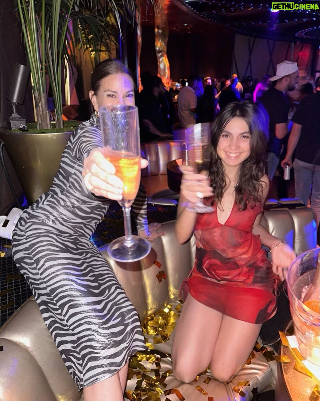 Teri Hatcher - 15.2K Likes - What happens in the club stays in the club đđđž Thanks @xslasvegas @wynnlasvegas for a raging good time. I did need a few days to recover but this time together was time well lived! đđťđđĽłđđť
