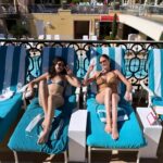 Teri Hatcher Instagram - What a way to celebrate 26 years of life with @iamemersontenney 💖 So grateful to be her mom & SO fun to celebrate with her and her girlfriends🥳 @wynnlasvegas Thanks for helping us create memories we will never forget! #bestweekend #birthdays #girlsnight #vegas #celebrations